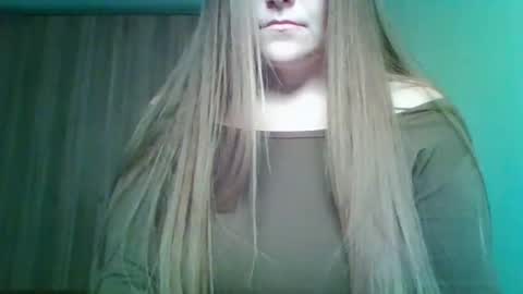 evasapples2026 online show from March 25, 12:39 am