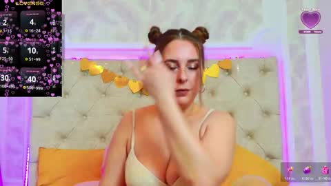 evasinclairr online show from February 13, 6:39 am