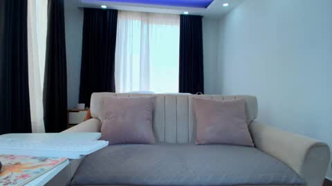  EVA LUNA online show from February 27, 6:11 pm