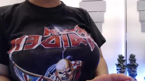 Eva Twiss online show from March 25, 1:29 pm