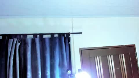 Eva And Emmanuel online show from November 15, 1:56 pm