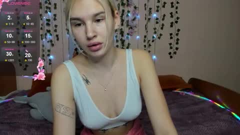 Evelina online show from November 14, 2:47 am