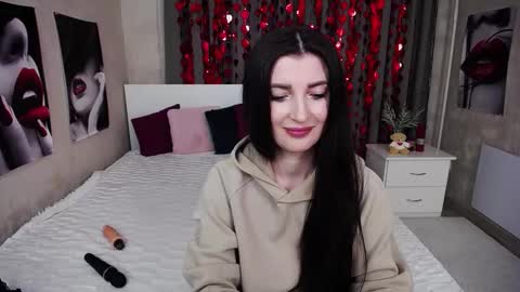 Evelin online show from February 12, 9:35 am