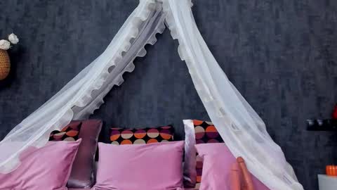 evellynereys online show from September 22, 3:10 am