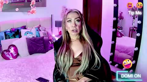 EvelynaGrey online show from November 14, 8:38 am