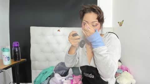 Evelyne online show from February 28, 8:29 am