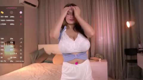 Emily online show from July 25, 6:22 am