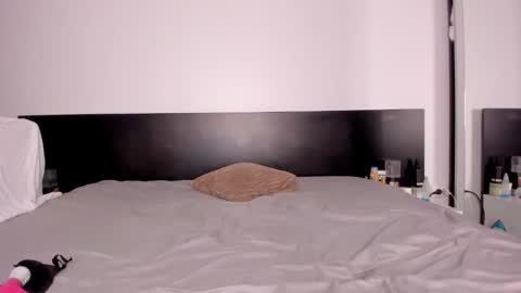 Evelyne online show from October 1, 9:57 pm