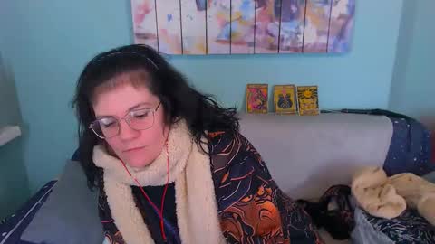 Everly online show from February 21, 11:57 am