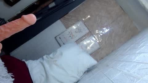 Snapshot of eves_candy chatting on September 11, 3:41 am Chloe mae online show from September 11, 3:41 am