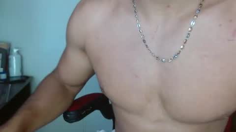 luis online show from June 27, 4:13 pm