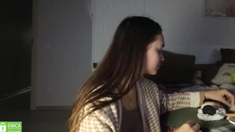 evi_woow online show from November 17, 10:12 pm