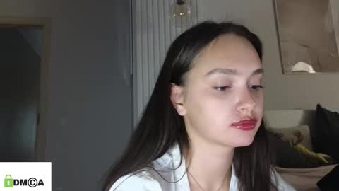 evi_woow online show from February 6, 10:12 pm