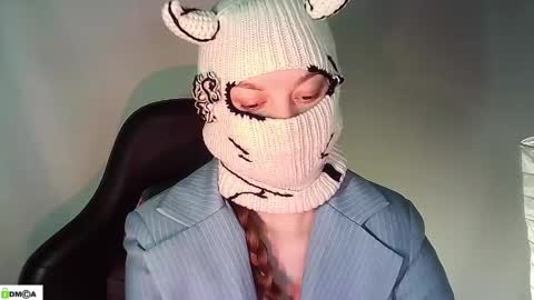 Renesme White Im here from Monday to Friday online show from May 14, 1:59 am