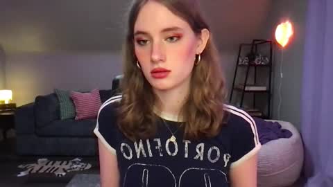 Evie3 online show from March 1, 11:37 pm