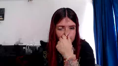 evilheart_69 online show from September 12, 6:32 pm