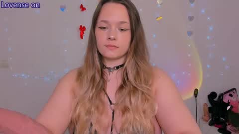 evilla_brill online show from May 16, 10:36 am