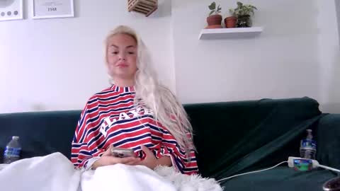 Badblondebunny online show from January 8, 1:55 am
