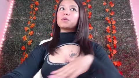 Im Evy online show from March 19, 6:24 pm