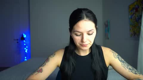 ewelynscott online show from December 13, 10:38 pm