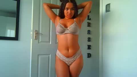 courtney online show from April 16, 5:51 am