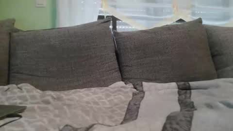 mi insta maddin 5011 online show from February 5, 1:25 pm