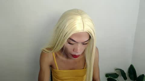 exoticdol30 online show from April 26, 2:15 pm