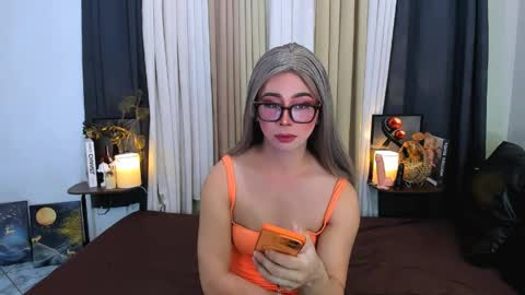 expensive_elise online show from May 12, 5:00 pm
