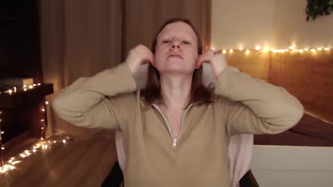 Crystal online show from March 11, 6:41 pm