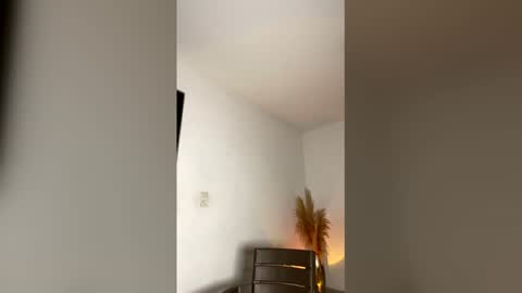 Thianna online show from February 21, 7:33 am