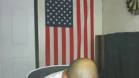 Mark online show from April 8, 9:01 am