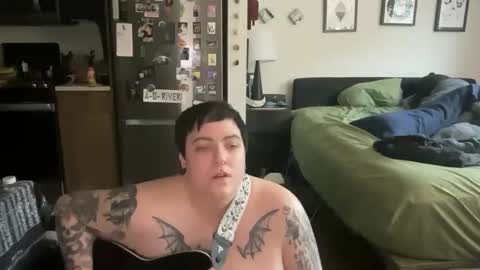 faenforest online show from April 13, 1:10 am