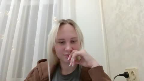 Snapshot of fairyfeller_ chatting on October 3, 3:31 pm fairyfeller_ online show from October 3, 3:31 pm