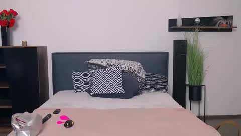 Fannie online show from December 15, 4:41 am