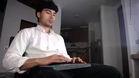 farid_24 online show from March 25, 3:02 am