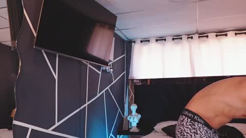 farid_jake_ online show from January 14, 8:48 pm