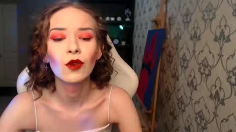 Fascinating   Eyes online show from May 24, 9:32 pm