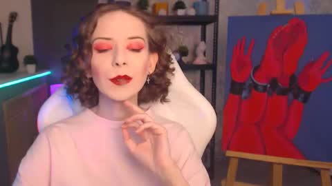 Fascinating   Eyes online show from November 26, 12:02 pm