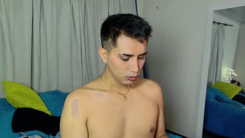 Snapshot of fatass_420 chatting on October 30, 3:18 am Johan online show from October 30, 3:18 am