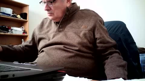 fatbellyitalian3 online show from December 14, 8:04 pm