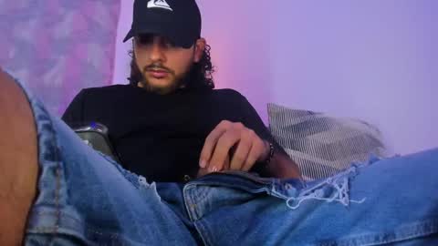 favid95 online show from November 20, 4:48 pm