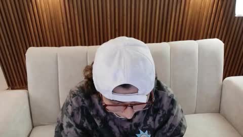 Feelena online show from February 16, 5:44 pm