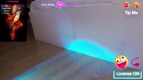 FeetVibe online show from October 7, 8:10 am