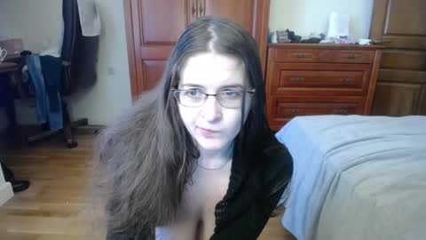 Felicia online show from October 19, 7:46 am
