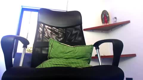 felipe online show from February 25, 12:05 pm