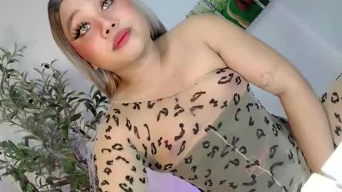 femboy_veronica online show from May 10, 11:38 am