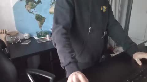 femdomsubby online show from October 7, 7:48 am