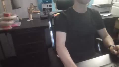 femdomsubby online show from April 16, 9:53 am