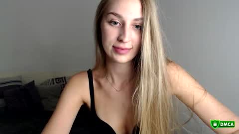 Femke online show from March 22, 8:46 pm