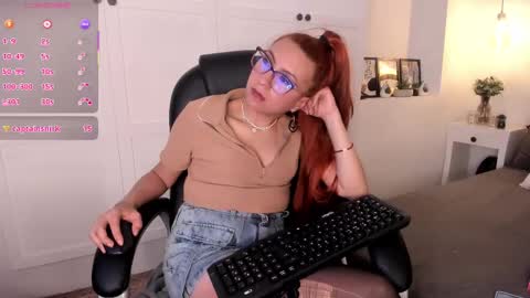 Fernanda online show from March 8, 4:17 pm